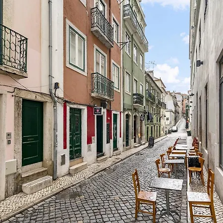 Whome Bairro Alto 2-bed Location Fully Equipped Apartman *