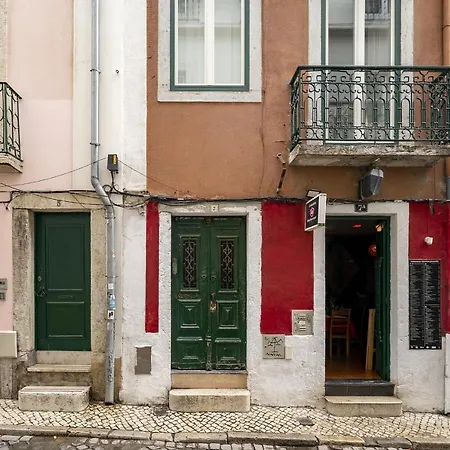 Whome Bairro Alto 2-bed Location Fully Equipped Apartman *